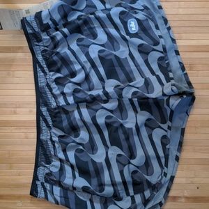 Women's Nike Dri-FIT Icon Clash Tempo Luxe Printed Running Shorts Size XXL NEW